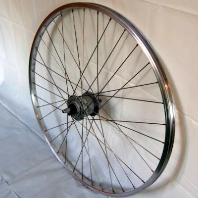 BIKE&CO Vorderrad 27 Zoll Alu Nabendynamo Silber 1 BIKE&CO Vorderrad 27 Zoll Alu Nabendynamo Silber